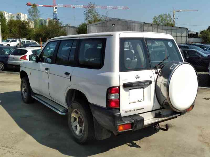 NISSAN PATROL GR WAGON 3.0 DI TURBO 4x4 DPH - foto 5