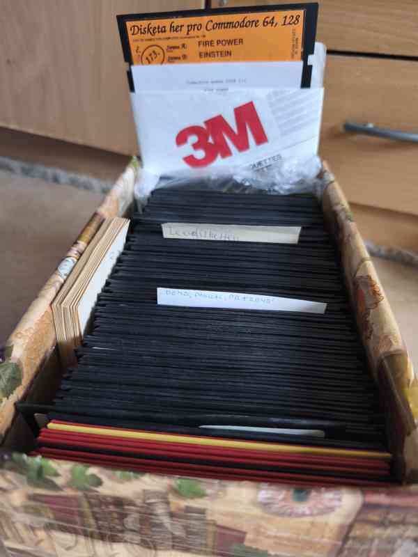 Retro sestava Commodore 64 – kompletní sběratelský set - foto 6