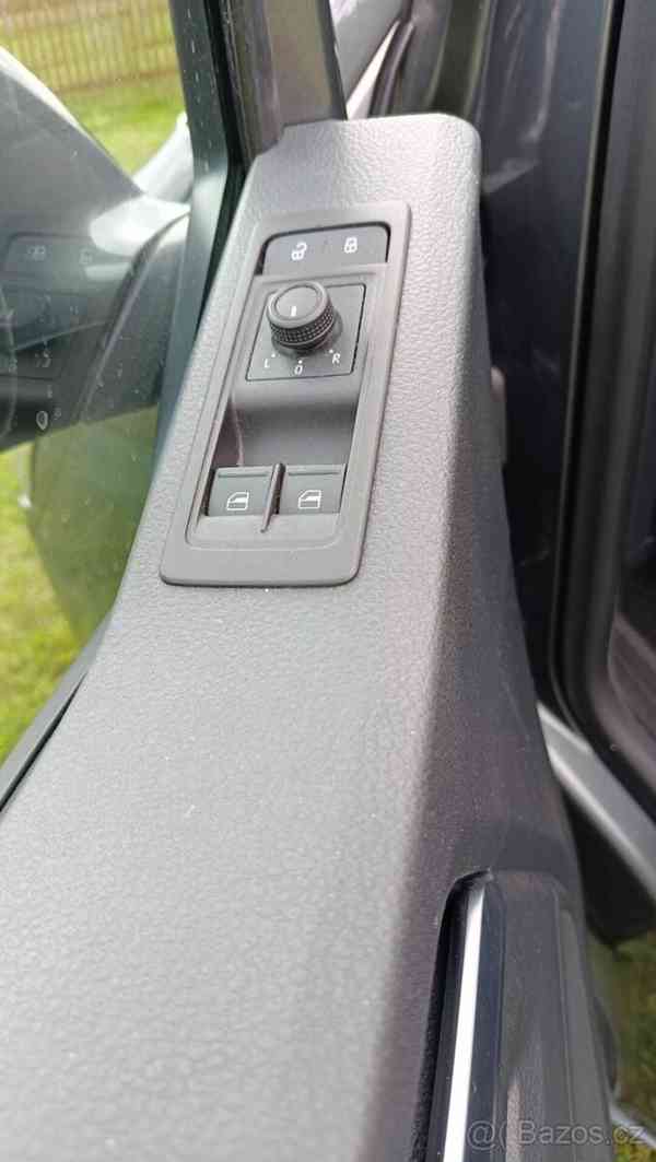 Volkswagen Caravelle 2,0   long, 110KW - foto 11