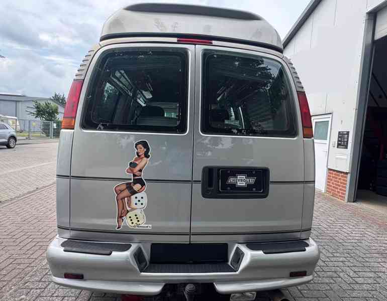 Chevrolet G 20 Van 5.7 Vortec benzín 180kw - foto 6