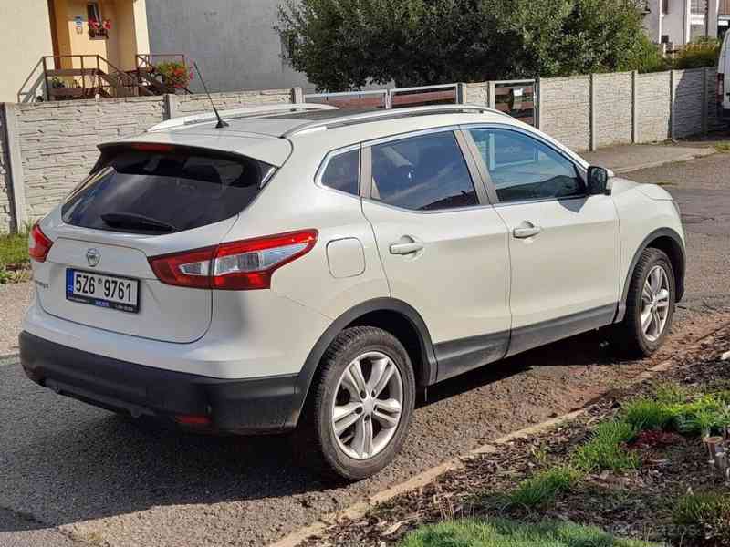 Nissan Qashqai 2,0   Nissan Qashqai - foto 4