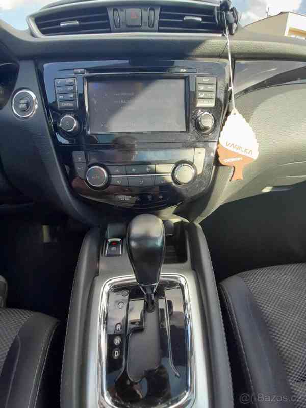 Nissan Qashqai 2,0   Nissan Qashqai - foto 2