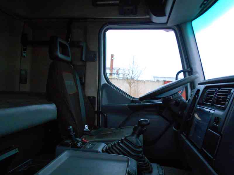 RENAULT PREMIUM R420.19T 4x2 - foto 23