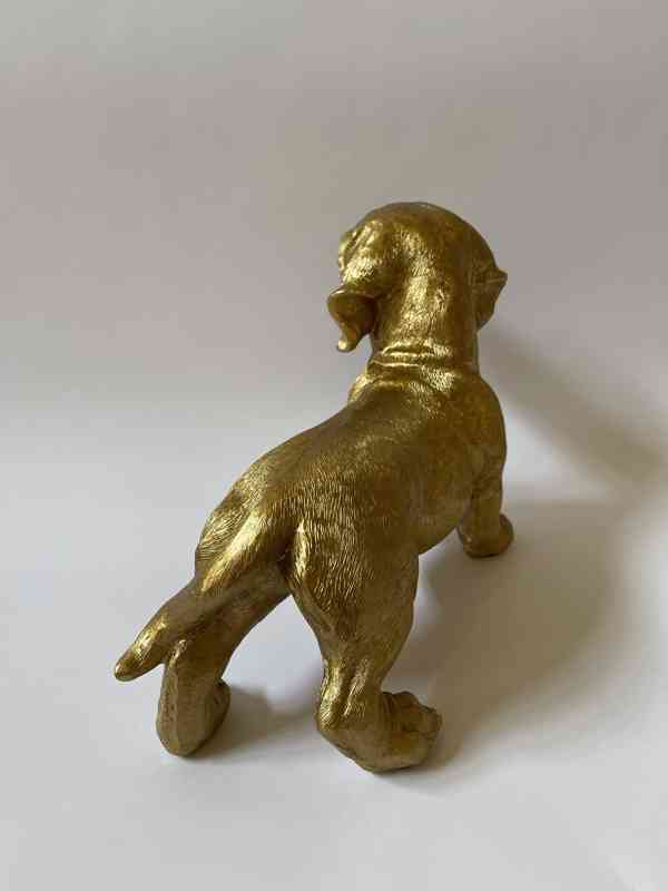 Jezevčík - zlatá dekorační socha - foto 4