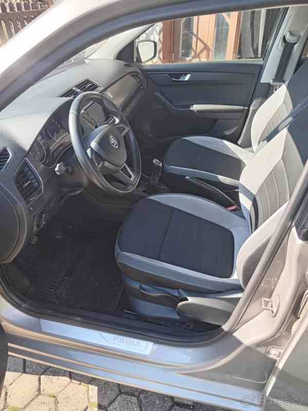 Škoda Fabia 1,4   III - foto 10