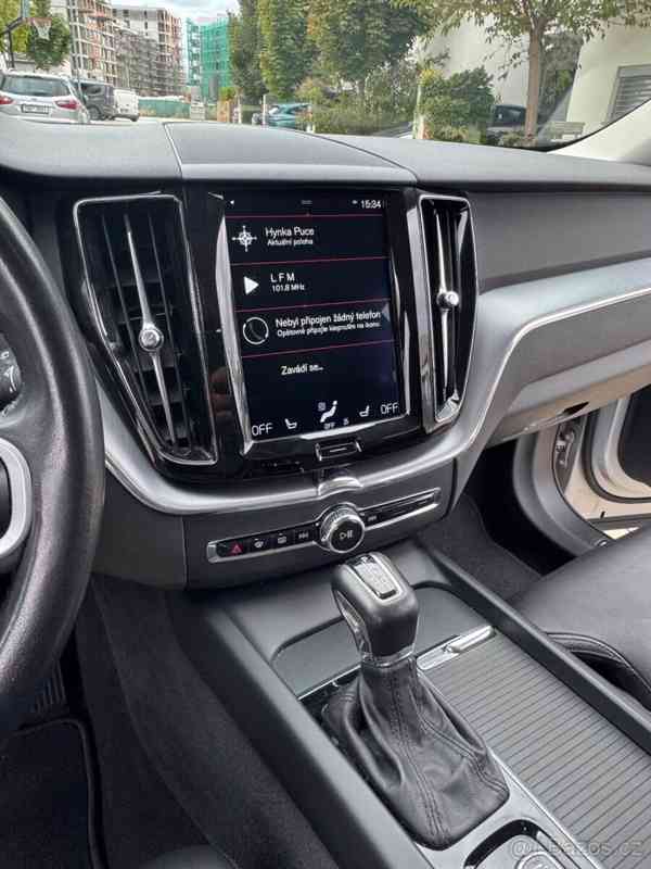 Volvo XC60 2,0   D4 2020 - foto 6