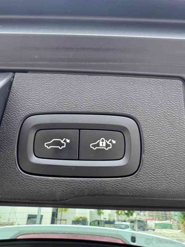 Volvo XC60 2,0   D4 2020 - foto 10