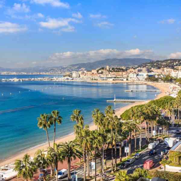 Hledá se hospodyně/chůva do Francie - bez znalosti jazyka - foto 1