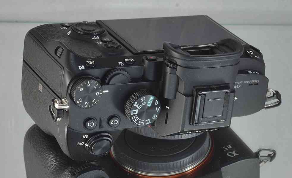Sony Alpha7 III *Fullframe *UHD 4K*WIFI* 47000 Exp - foto 4
