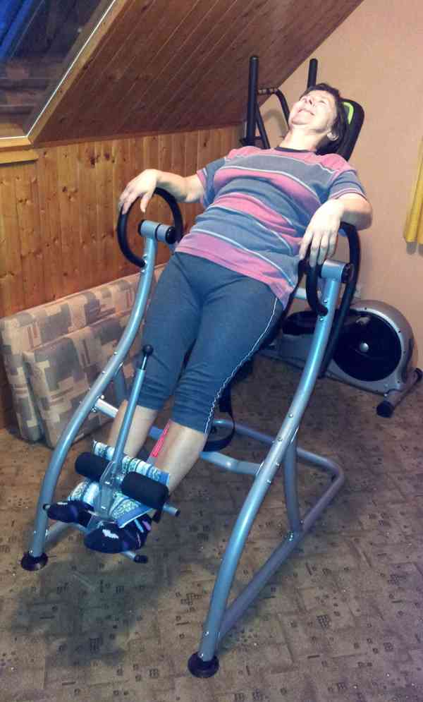 Autotrakční lehátko BERNSTAIN sports - foto 2
