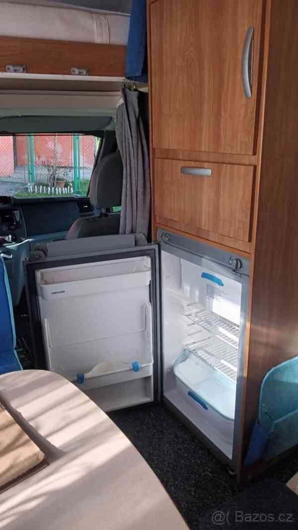 Ford 2,2   Obytný vůz Ford - foto 13