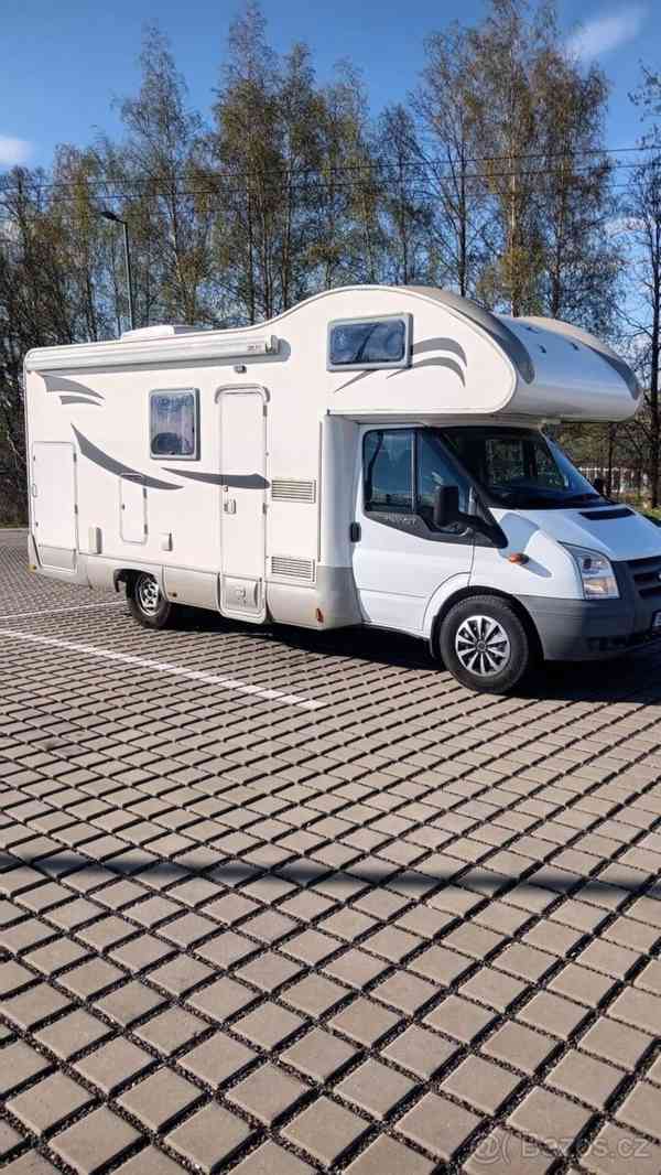 Ford 2,2   Obytný vůz Ford - foto 2
