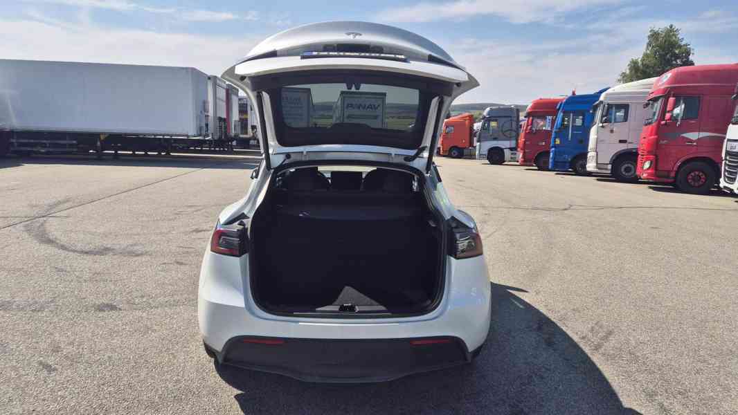 TESLA Model Y RWD Long Range - foto 9