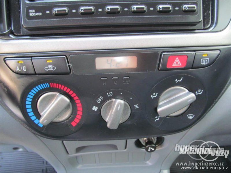 Toyota RAV4 2.0, automat, r.v. 2001 - foto 9