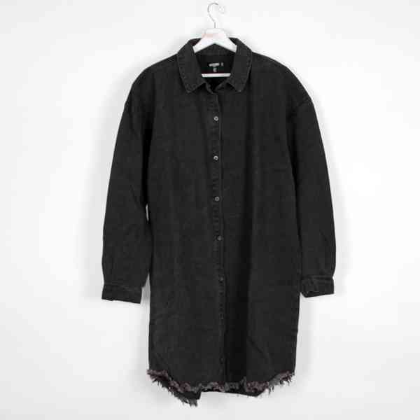 Missguided - Malé černé oversized džínové košilové šaty Veli - foto 6