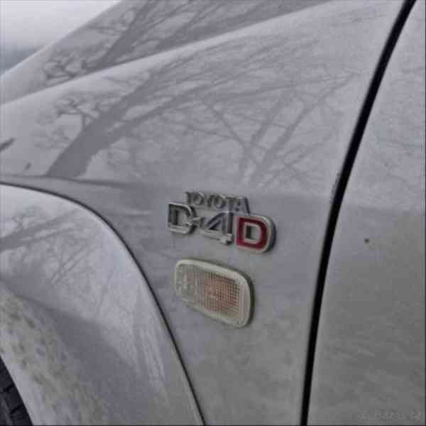 Toyota Land Cruiser 120 - foto 4