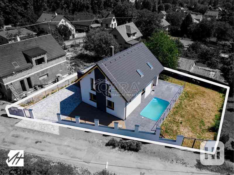 Novostavba domu 5+kk s garáží i bazénem - foto 36