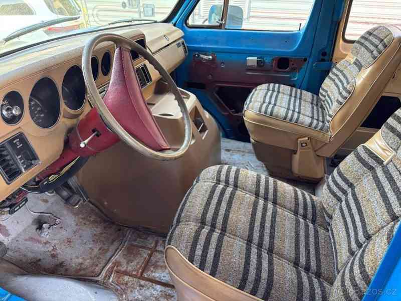 Dodge Ostatní 5,2   Van B300 - foto 4