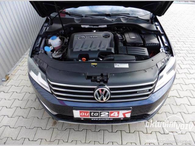 Volkswagen Passat 2.0, nafta, RV 2012, navigace - foto 2