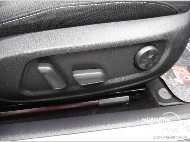 Volkswagen Passat 2.0, nafta, RV 2012, navigace - foto 8