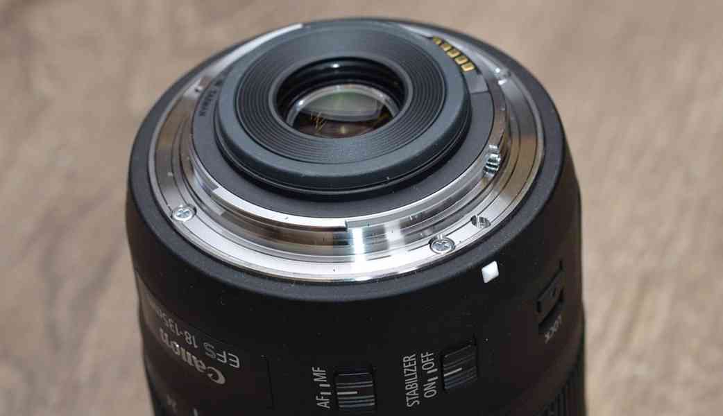 Canon EF-S 18-135mm f/3.5-5.6 IS NANO *UV* - foto 5