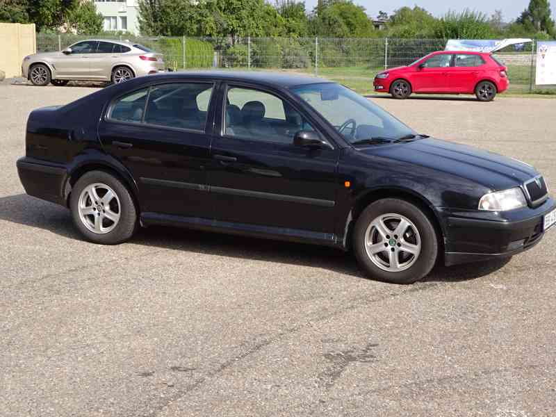 Škoda Octavia 2.0i r.v.2001 (85 kw) stk:11/2024 - foto 2