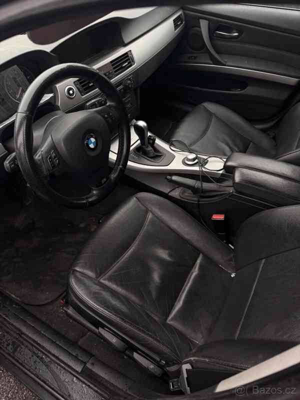 BMW Řada 3 3,0   e90 330i - foto 8