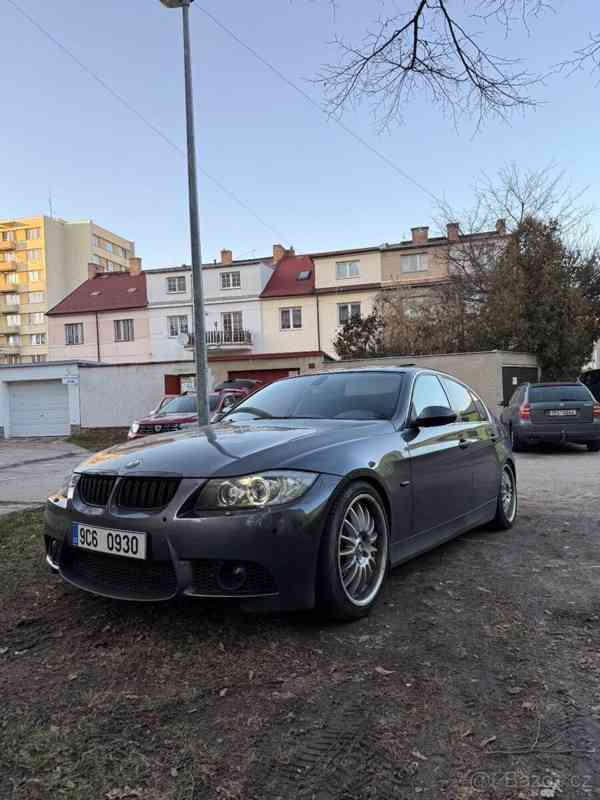 BMW Řada 3 3,0   e90 330i - foto 4