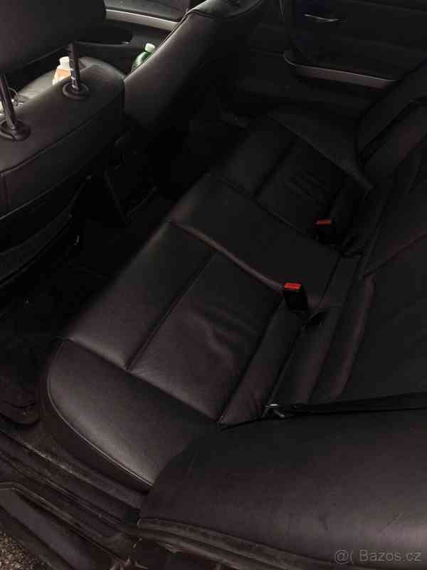 BMW Řada 3 3,0   e90 330i - foto 9