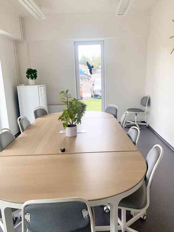 Pronájem nadstandardní kanceláře 18,2 m2 Brno, ul.Pražákova - foto 11