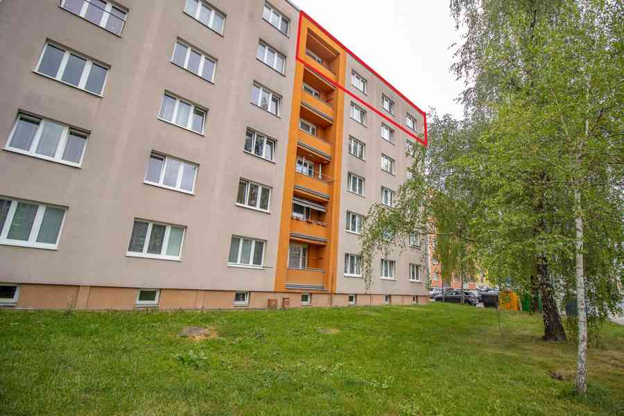 Prodej nízkonákladového bytu 3+1 s lodžií v Klatovech - foto 4