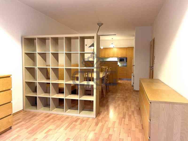PRONÁJEM CIHLOVÉHO BYTU 2+KK O CP CCA 86,9 m2, BRNO – LESNÁ - foto 2