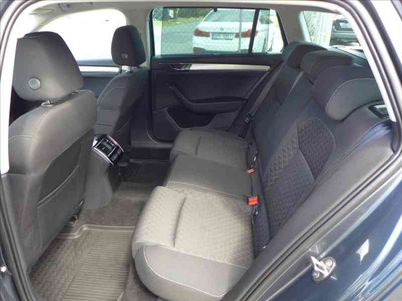 Škoda Superb 2,0 TDI LED VIRTUAL NAVI DPH - foto 6