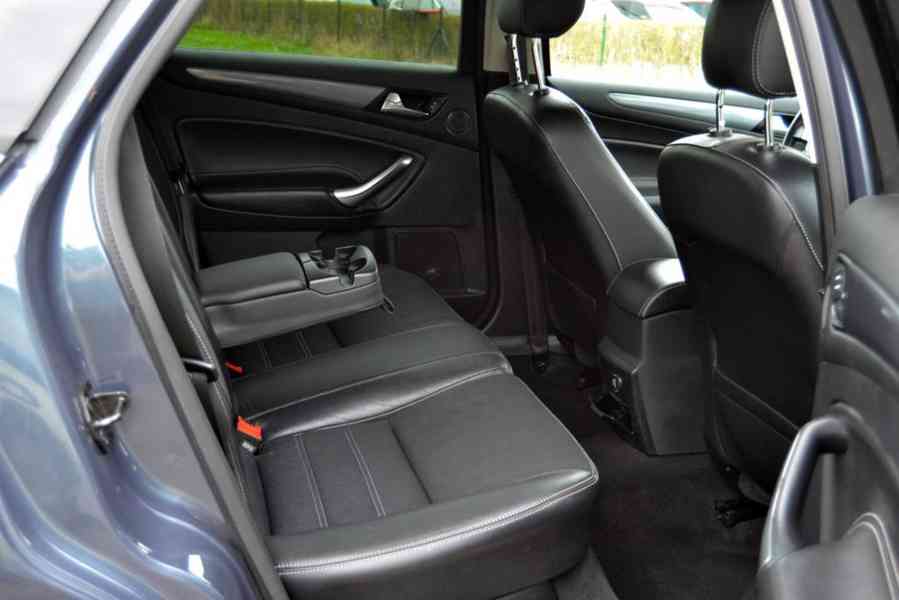 Ford Mondeo 2.0 TDCI 103kW Champions Edition kombi - foto 12