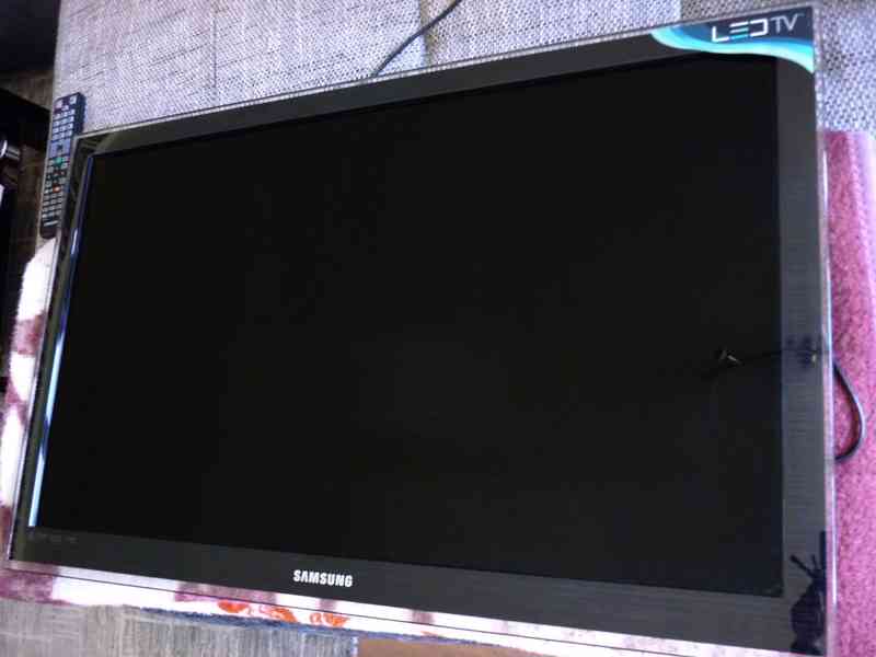 LED TV Samsung UE37C6500UW - OSOBNÍ ODBĚR ČESKÁ LÍPA - foto 1