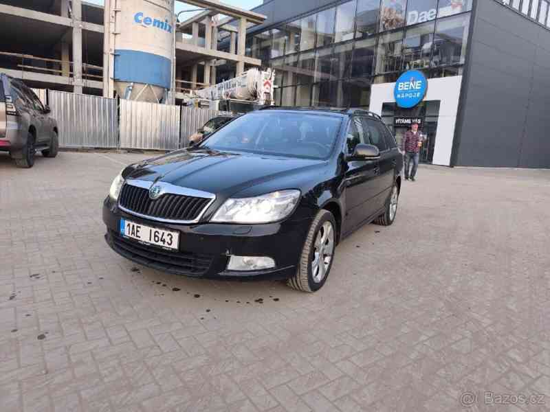 Škoda Octavia 2,0   2 fl 2013 - foto 17