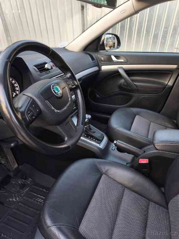 Škoda Octavia 2,0   2 fl 2013 - foto 13