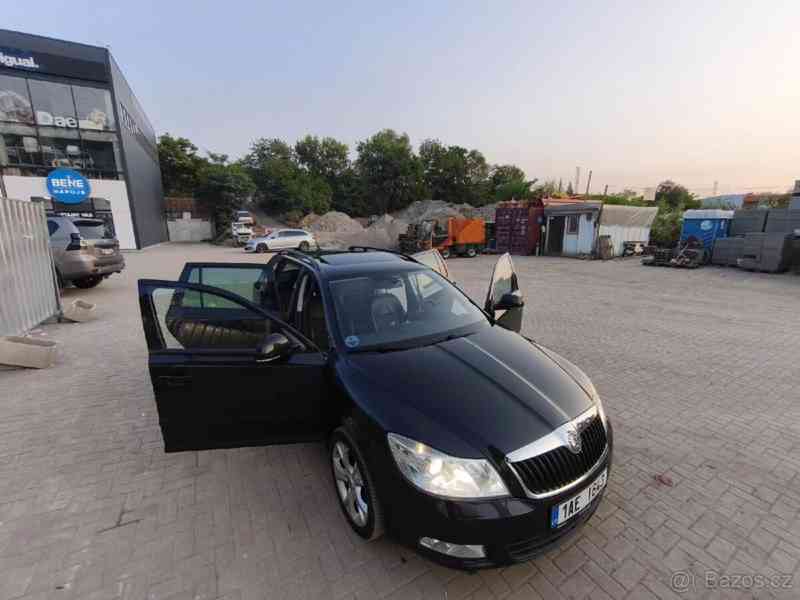 Škoda Octavia 2,0   2 fl 2013 - foto 15