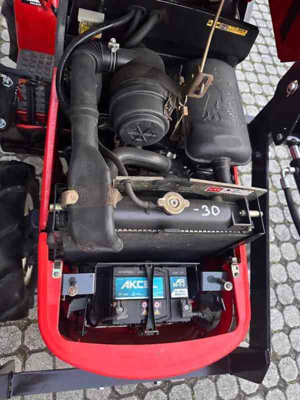 Aukce: Malý traktor Yanmar KE60 - foto 10