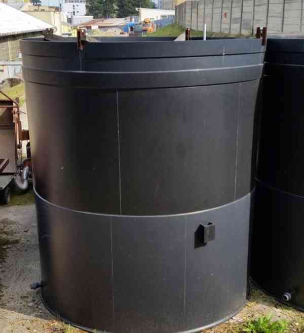 Plastová nádrž PE 3000x3370 - 23,82m3  - foto 14