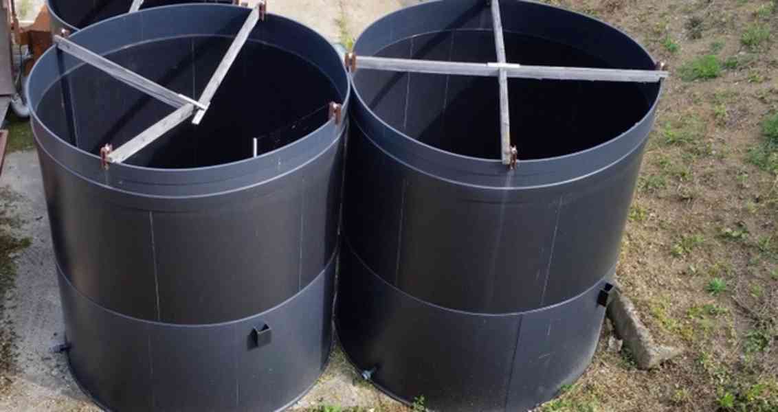 Plastová nádrž PE 3000x3370 - 23,82m3  - foto 4