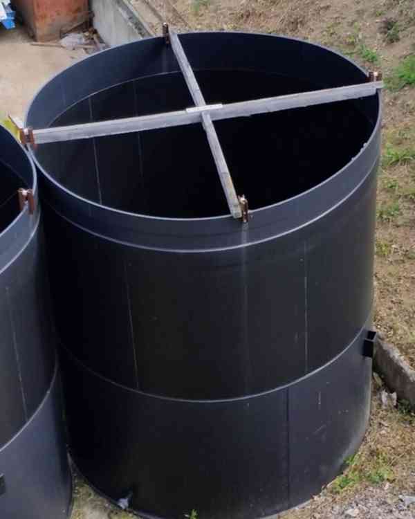 Plastová nádrž PE 3000x3370 - 23,82m3  - foto 6