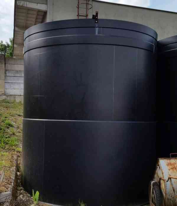 Plastová nádrž PE 3000x3370 - 23,82m3  - foto 11