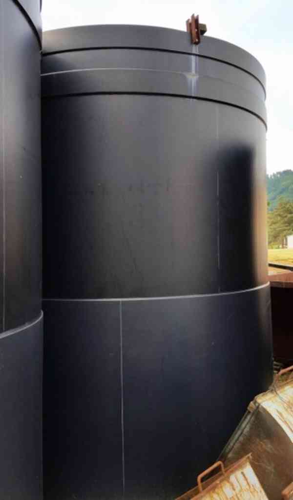 Plastová nádrž PE 3000x3370 - 23,82m3  - foto 10