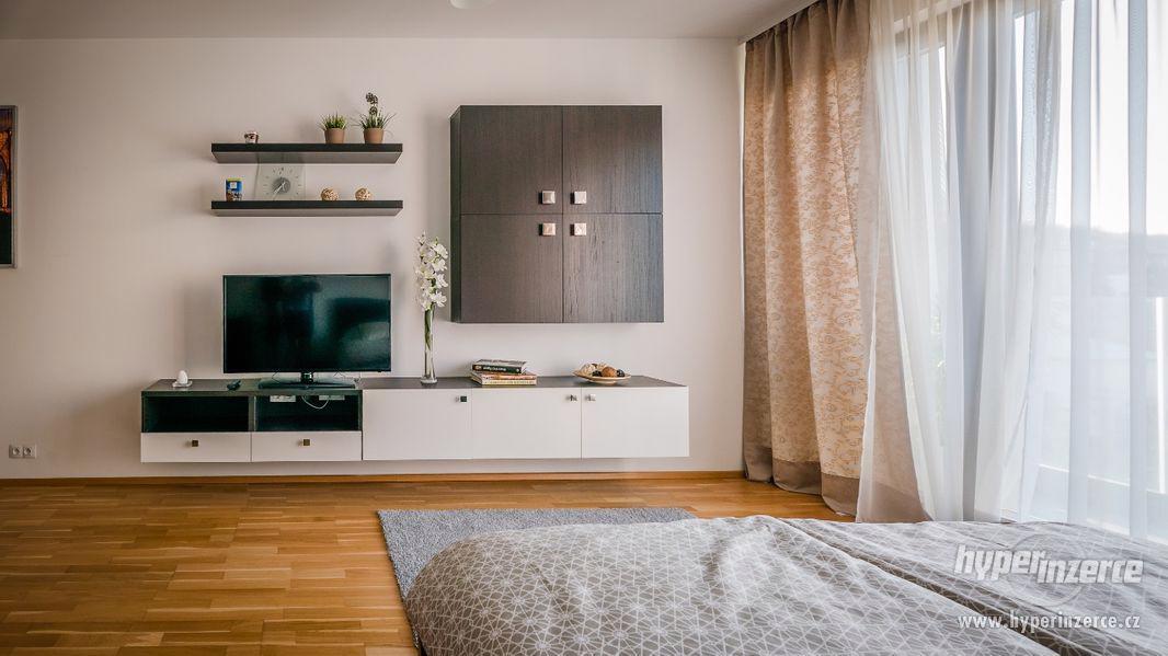 Pronajem bytu 1+ Kk Rezidence Korunní - foto 11