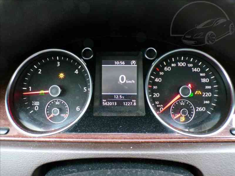Volkswagen Passat 2,0 TDI DSG,125kW - foto 6