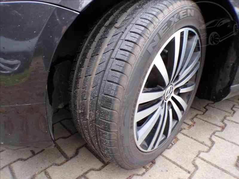 Volkswagen Passat 2,0 TDI DSG,125kW - foto 19