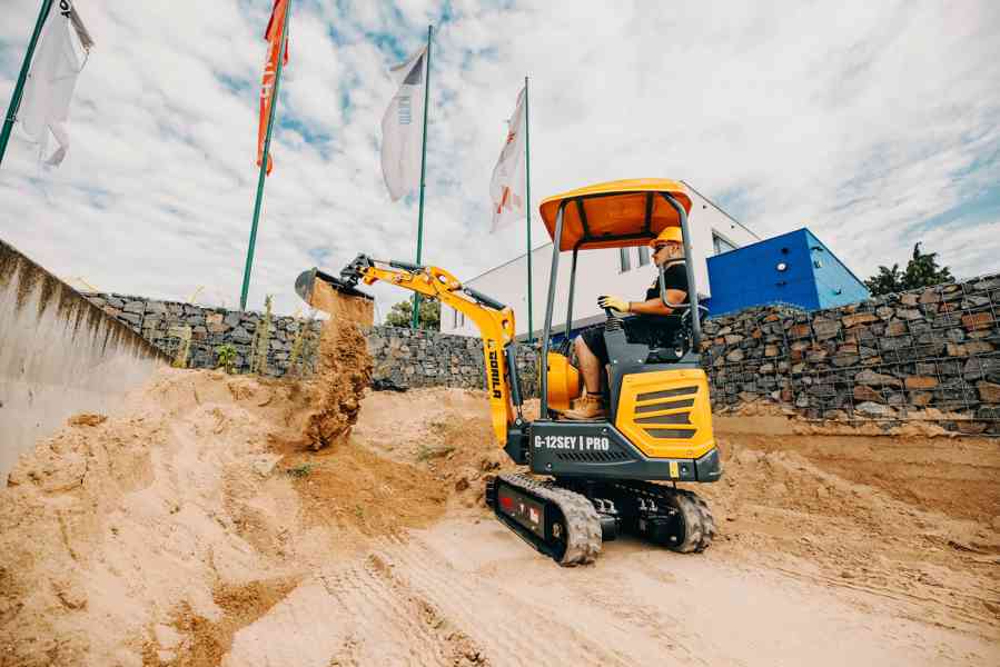 Minibagr české značky GORILA G-12SE I PRO Kubota - foto 6