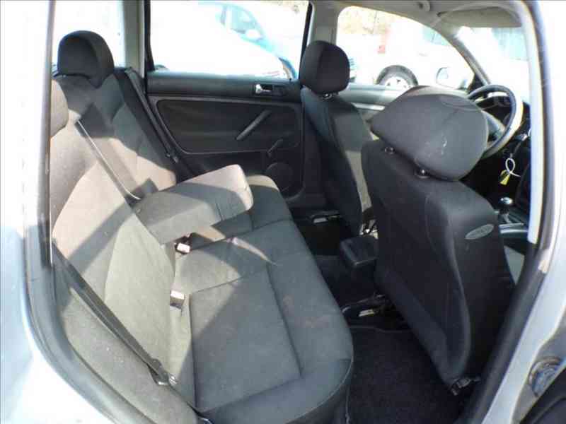 Volkswagen Passat 1,9 TDI - foto 12