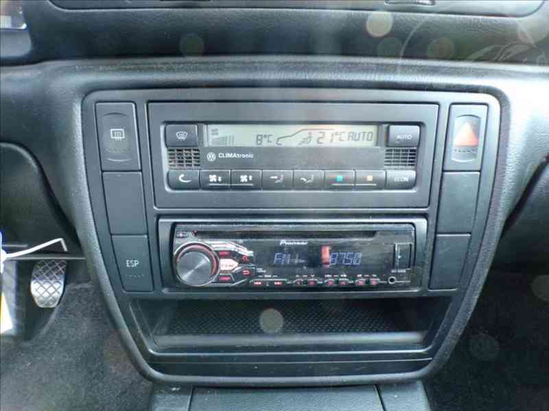 Volkswagen Passat 1,9 TDI - foto 7